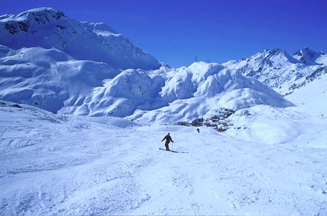 Jessica skiing into St. Christoph